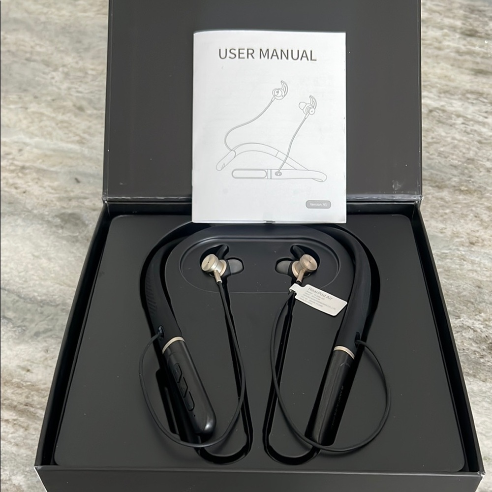 Bluetooth Earbud Headphones and Sound amplifier - Picture 2 of 4